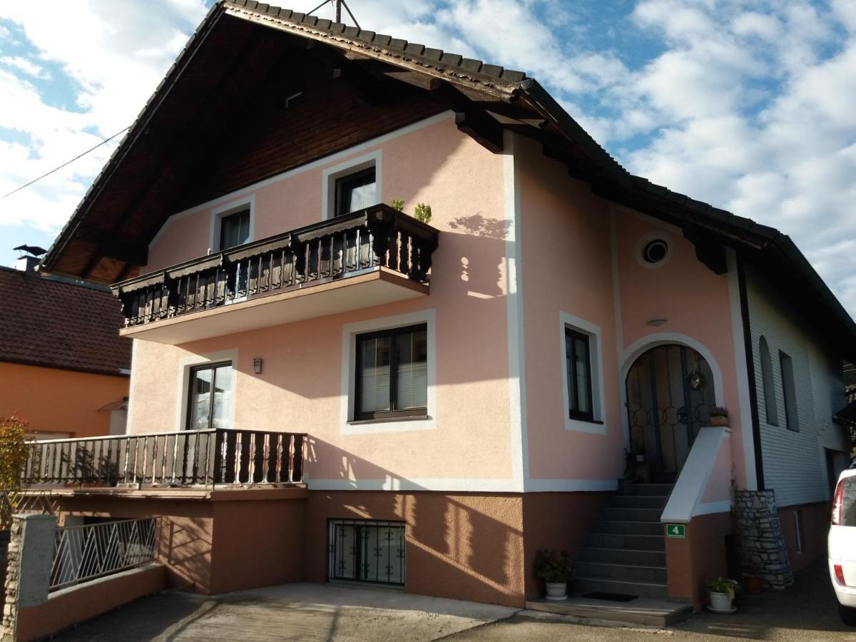 Wohnung Mit Charme In Pinsdorf ภายนอก รูปภาพ